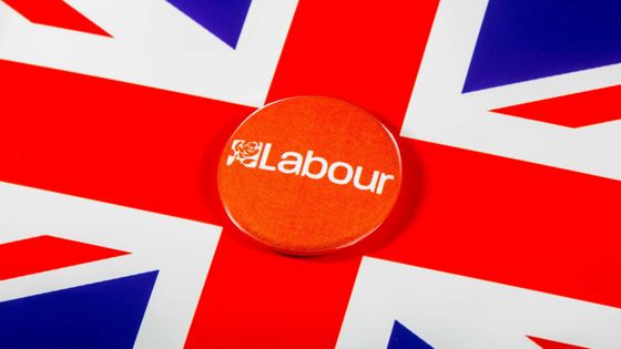 İşçi Partisi, kuzey İngiltere'de düzenlenen Gorton ve Denton ara seçiminde ağır bir yenilgi aldı