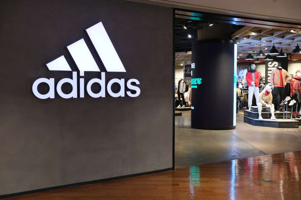 Adidas 2025’te satışlarını %4,8 artırdı, 2026’da daha güçlü kar bekliyor