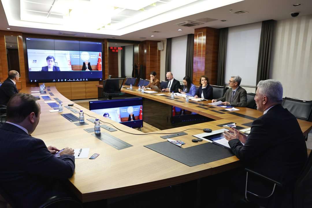 Bakan Bolat, AB Komiseri Kos ile “Sanayi Hızlandırma Yasası” taslağını görüştü