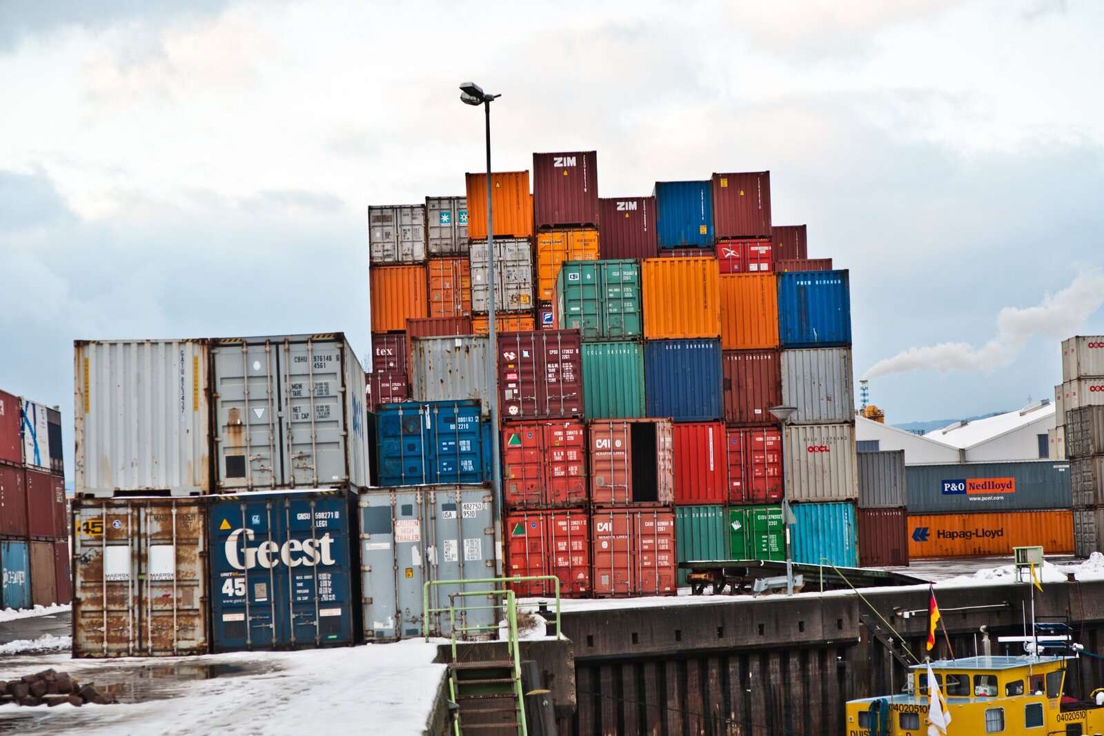 Almanya'nın ihracatı ocak ayında daraldı