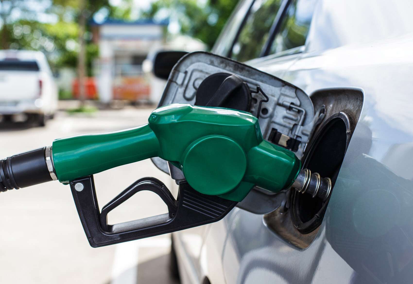 İngiltere’de akaryakıt fiyatları 18 ayın zirvesinde