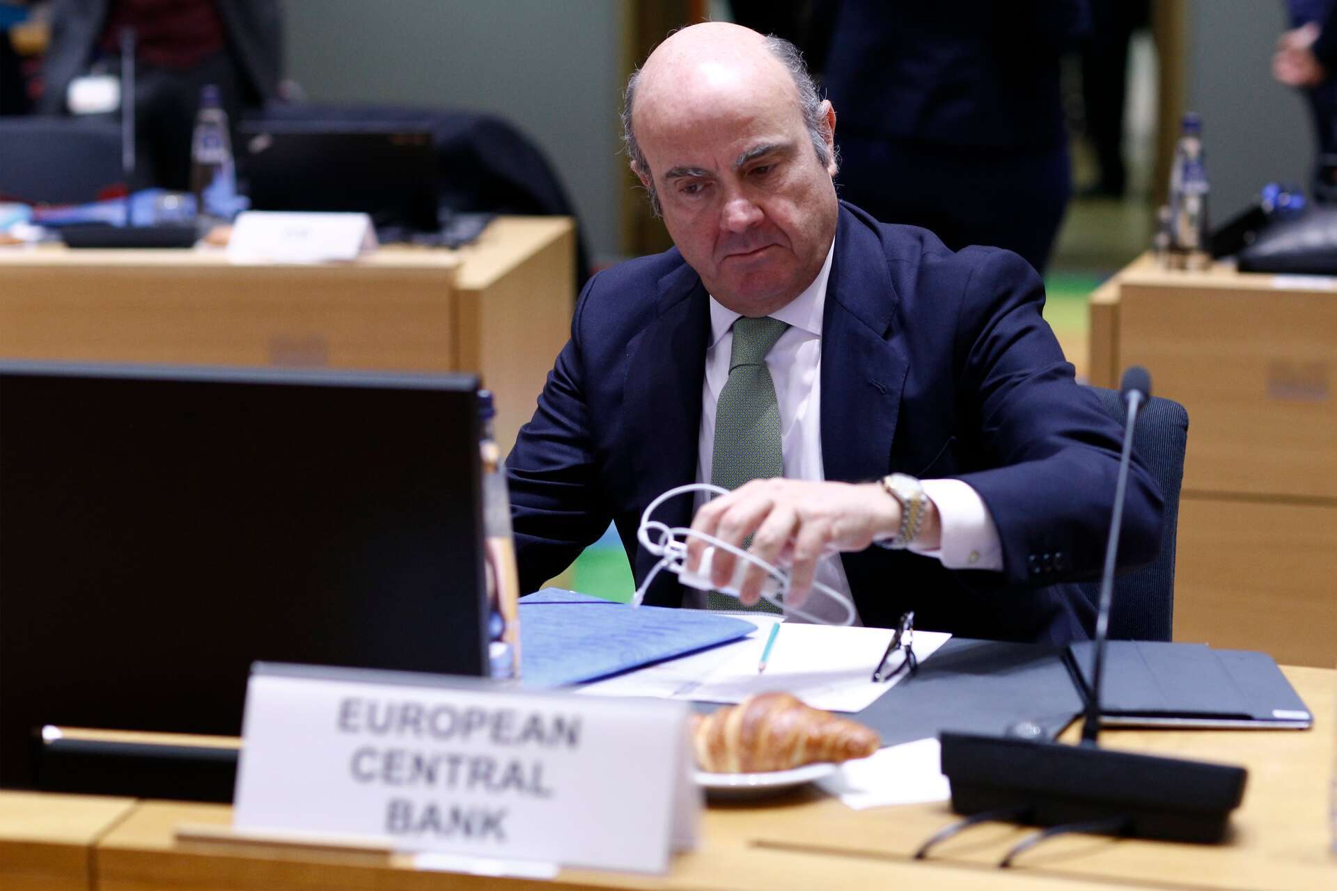 ECB/Guindos: Orta Doğu savaşı Euro Bölgesi'nde büyüme ve enflasyonu etkileyecek