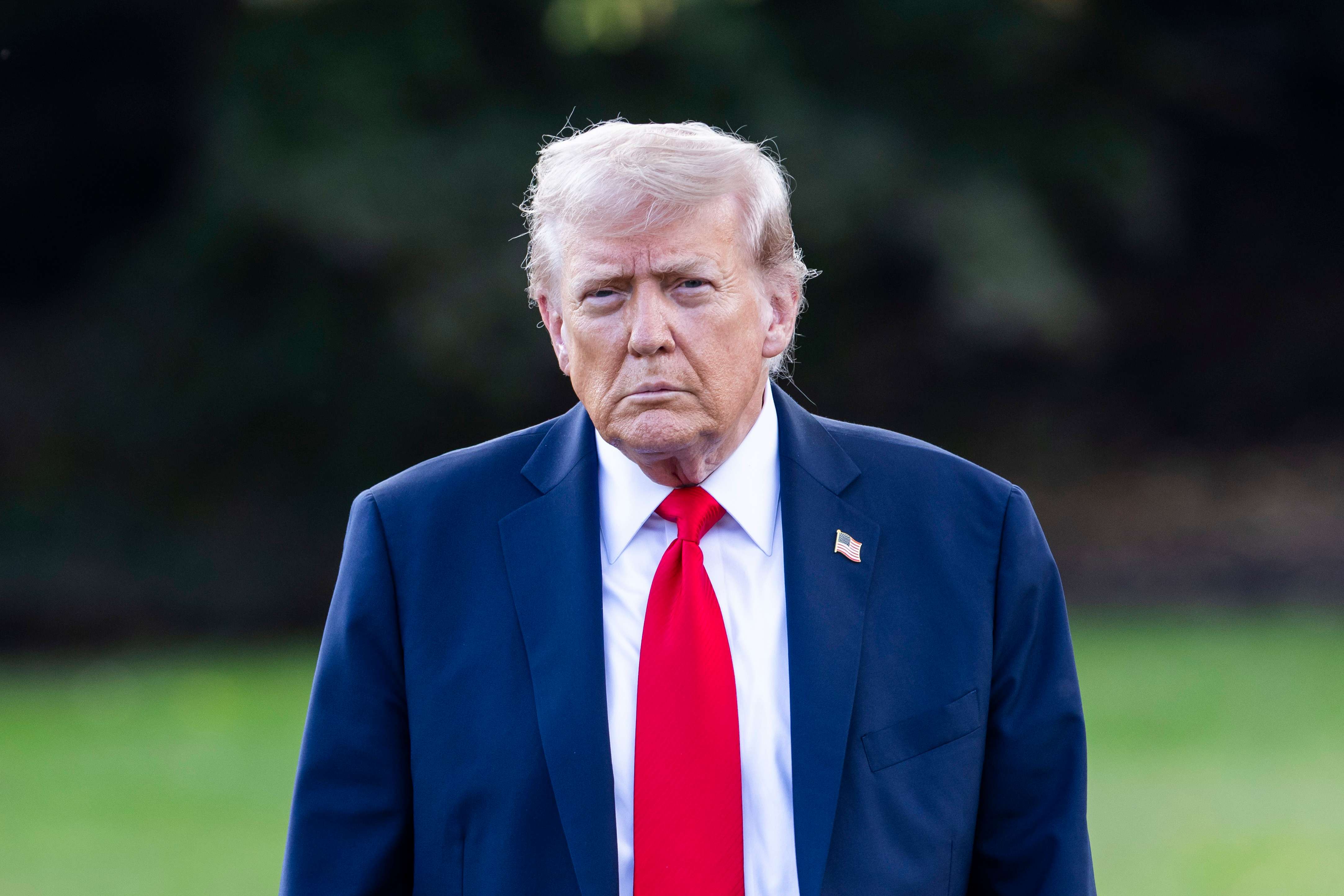 Trump: İran'da doğru kişilerle görüşüyoruz