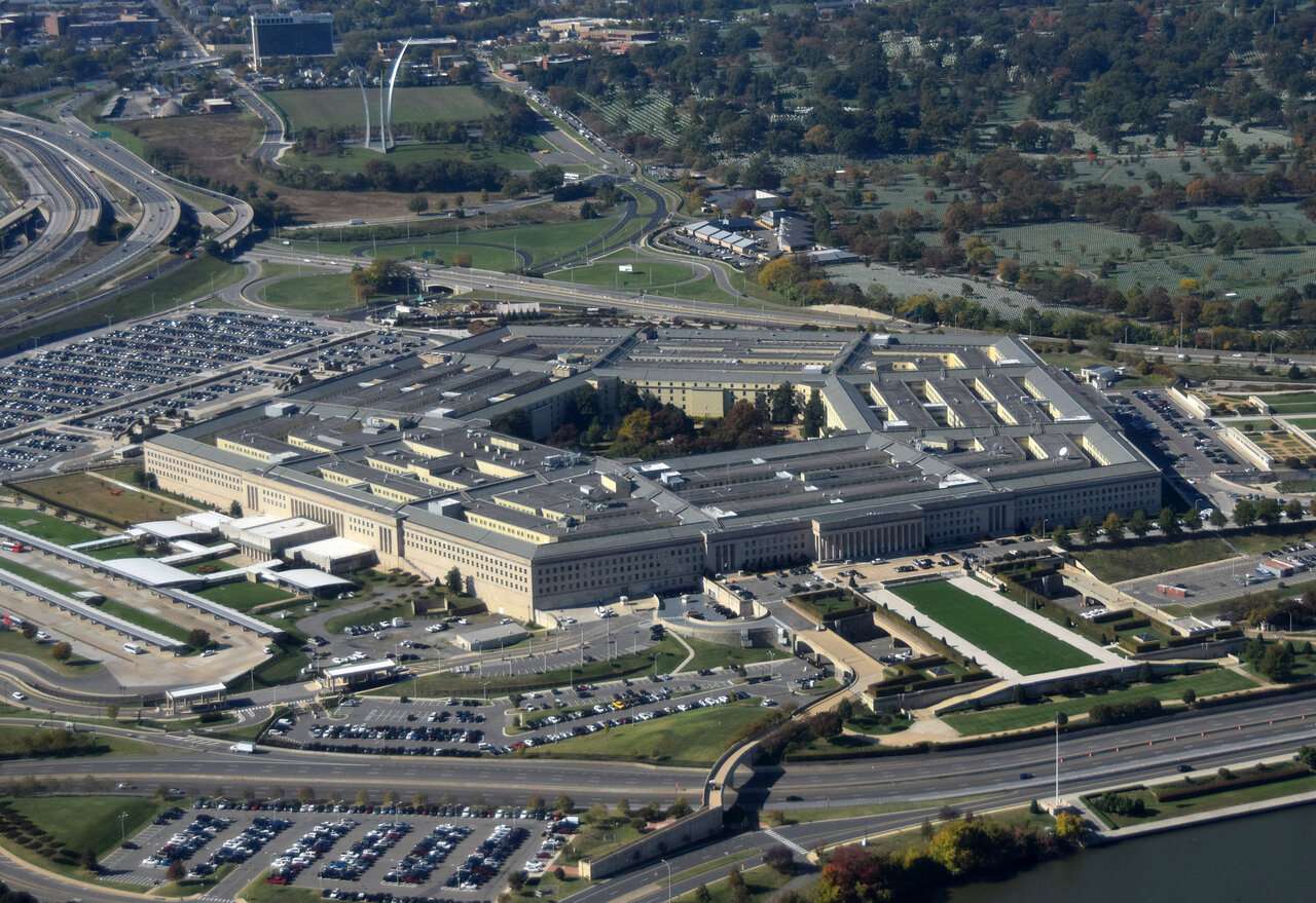 Pentagon’un Ukrayna için ayrılan askeri yardımı Ortadoğu’ya yönlendirmeyi değerlendiriyor- WP