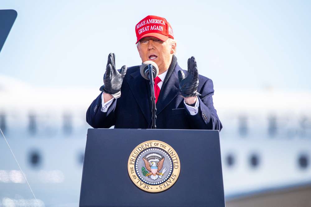 Trump: İran’dan ateşkes talebi geldi, Hürmüz Boğazı açılana kadar saldırılar sürecek