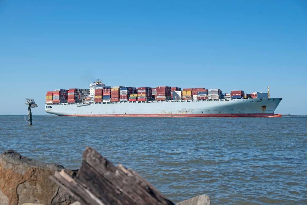 Savaşın başında bu yana ilk kez Avrupa bağlantılı bir gemi Hürmüz Boğazı’ndan geçebildi