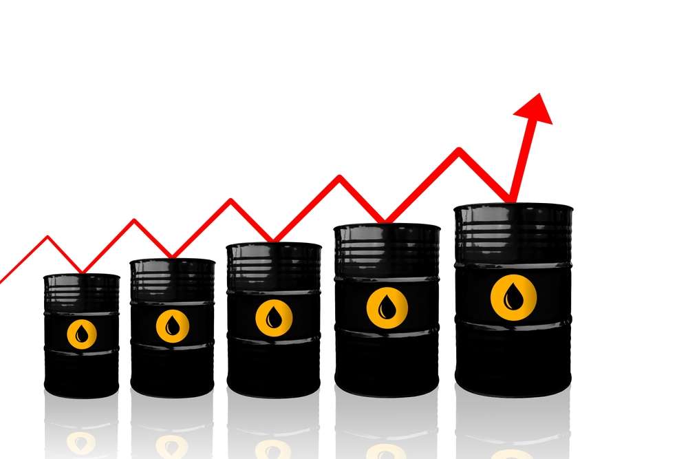 Petrol fiyatları Asya işlemlerinde yükseldi, gözler Orta Doğu'da
