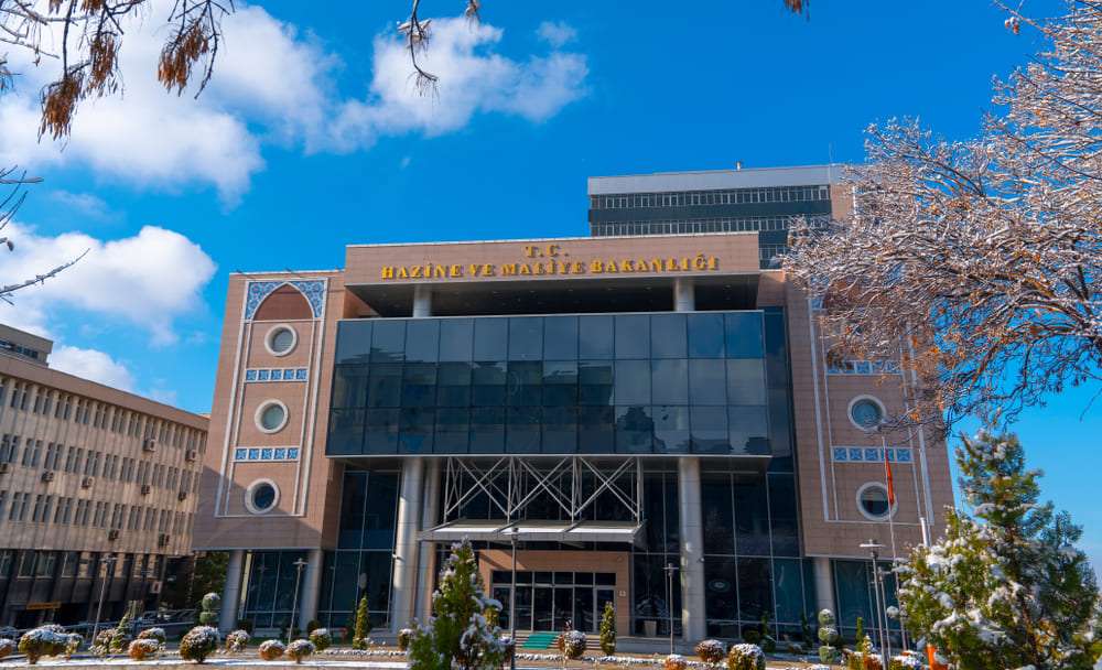 Hazine, iki ihaleyle 33,8 milyar TL borçlandı