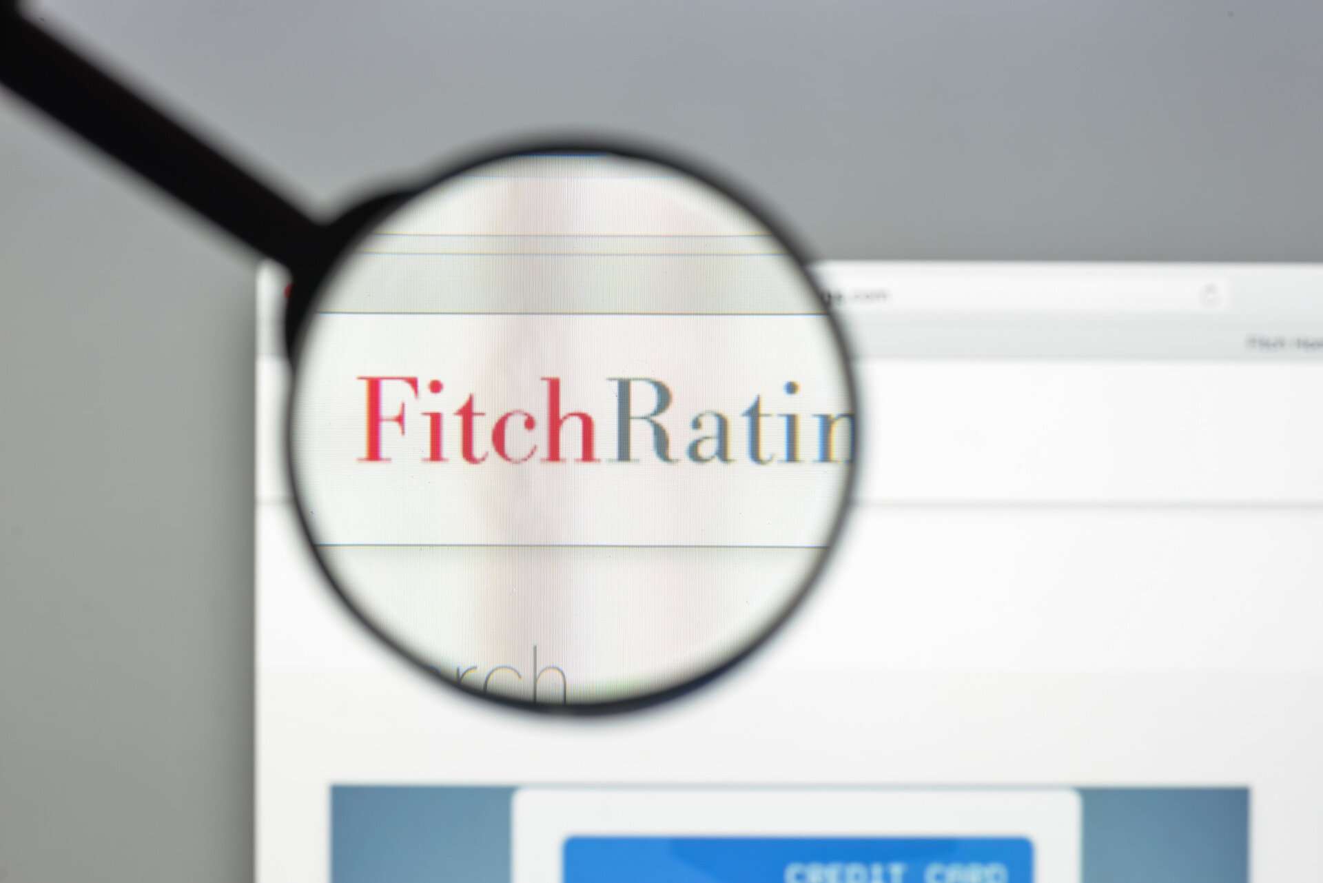 Fitch, dört büyük Türk bankasının görünümünü "Durağan"a revize etti