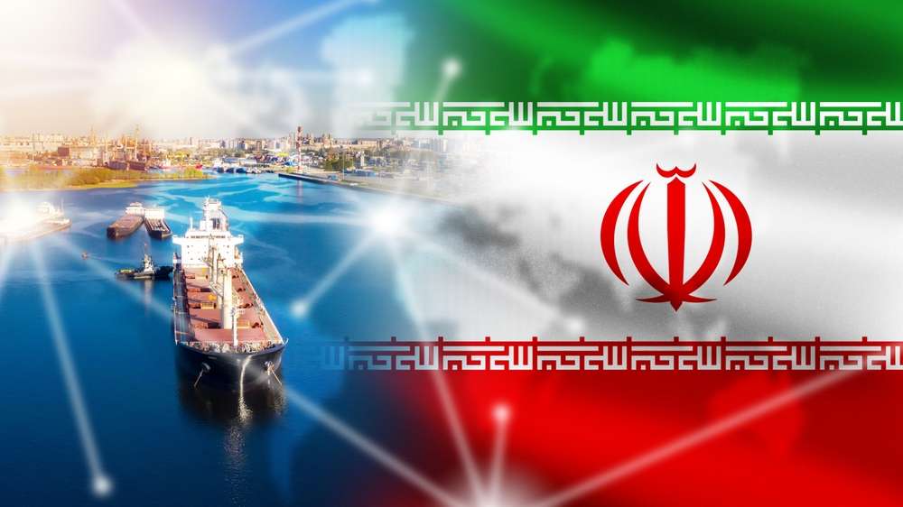 İran'a ait bir tanker ABD ablukasına rağmen İran limanına giriş yaptı