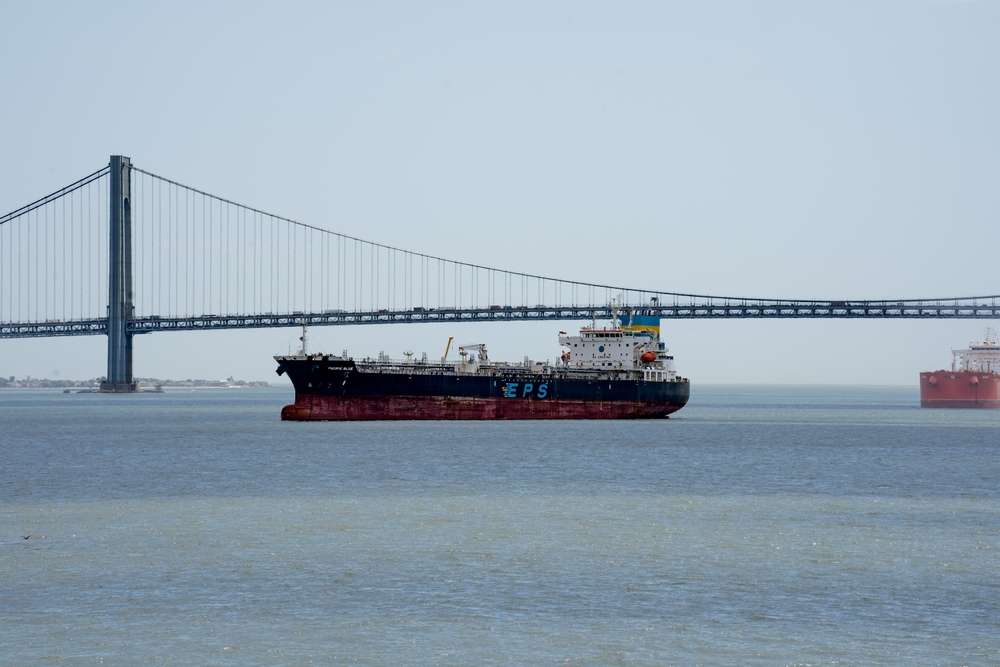 Liberya bandıralı tankere Rus sularında saldırı: Türk kaptan yaralandı