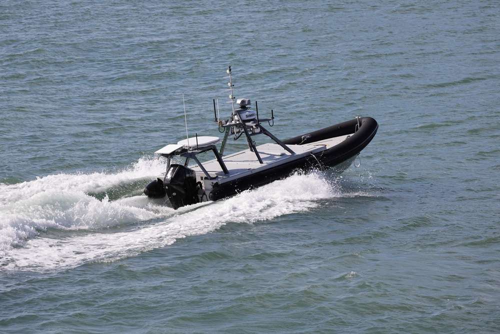 ABD, Hürmüz Boğazı'nı mayınlardan temizlemek için deniz insansız araçları kullanıyor