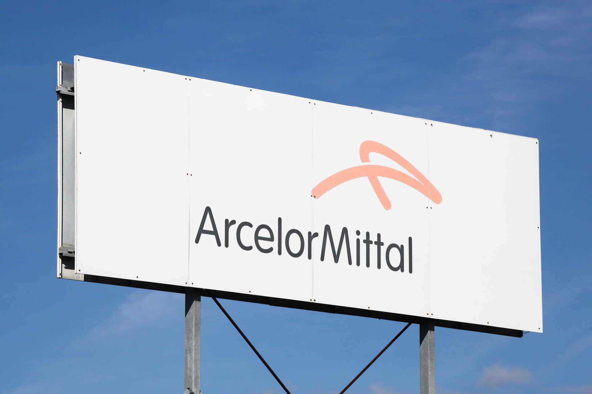 ArcelorMittal'in Ukrayna'daki tesisi füzelerin hedefinde: Üretim yeniden başlatılamıyor