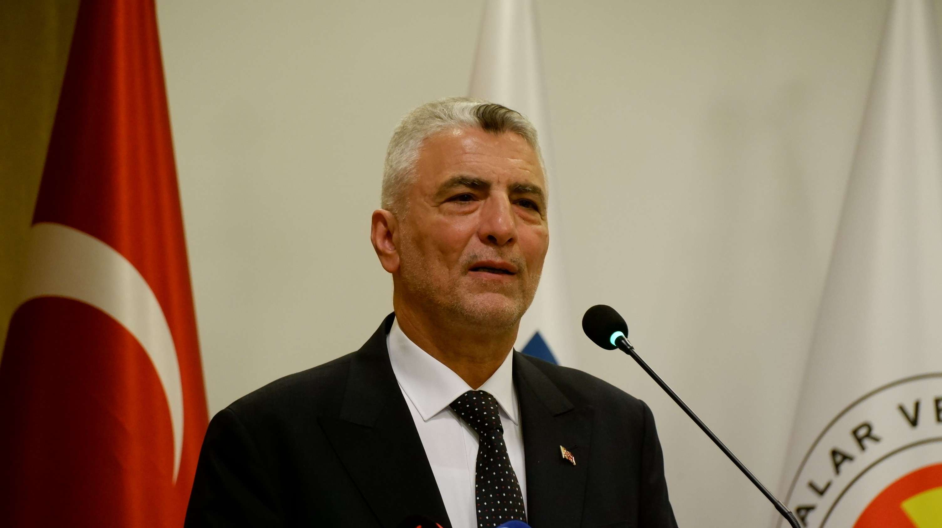 Bakan/Bolat: İhracat beklentilerinde iyimser seyir sürüyor