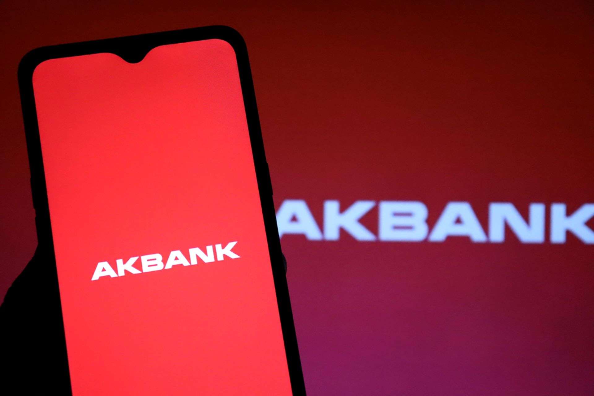 Akbank, yurt dışı piyasalarda 50 milyon euro tutar