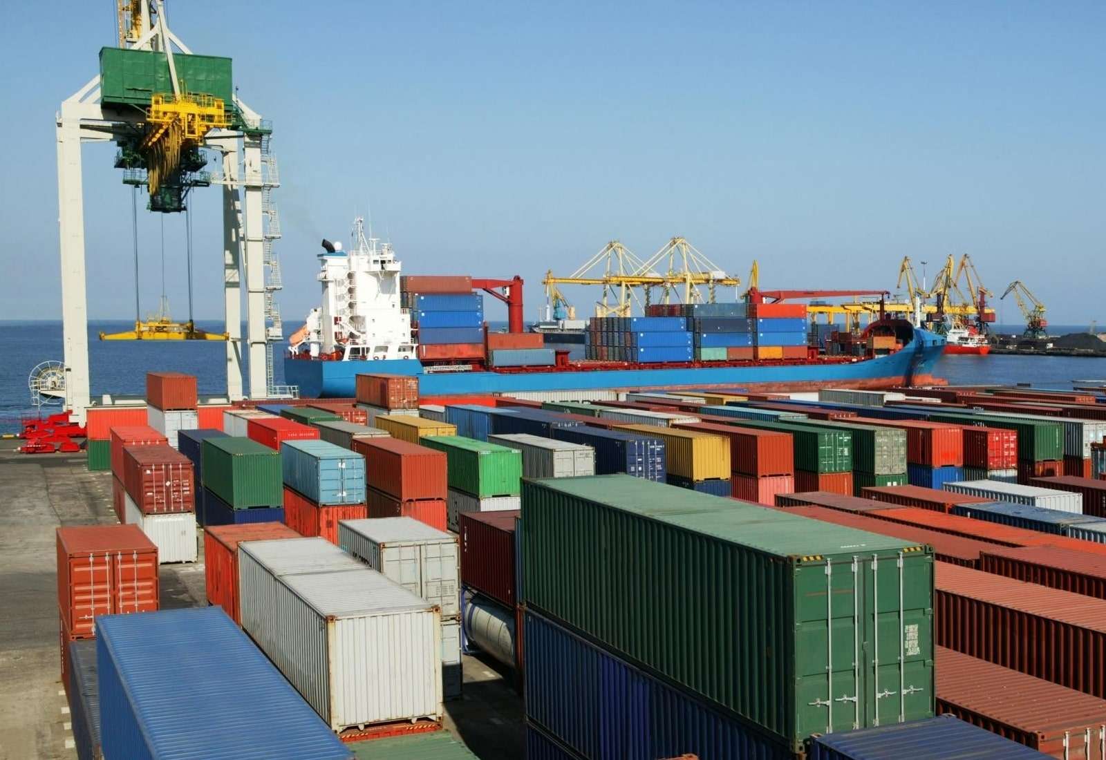 Türkiye limanlarında 8 ayda 9,6 milyon TEU konteyner elleçlendi