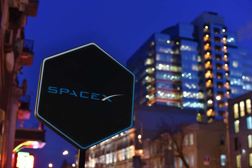 SpaceX, Apollo Global ile 40 milyar dolarlık yapay zeka altyapısı kiralama anlaşması yapıyor