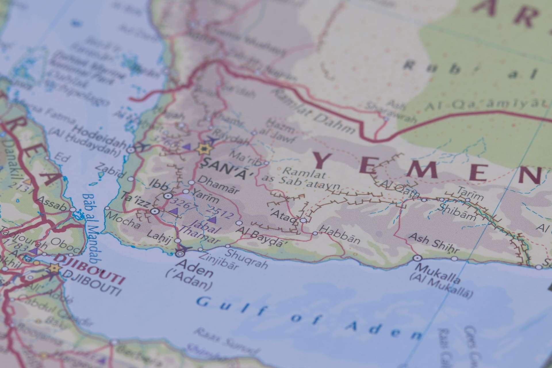 Yanbu limanı açıklarındaki saldırıyı Husiler üstlendi