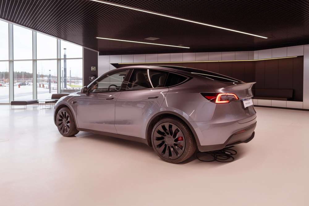 Tesla altı koltuklu uzun Model Y'yi ABD'de satışa sundu