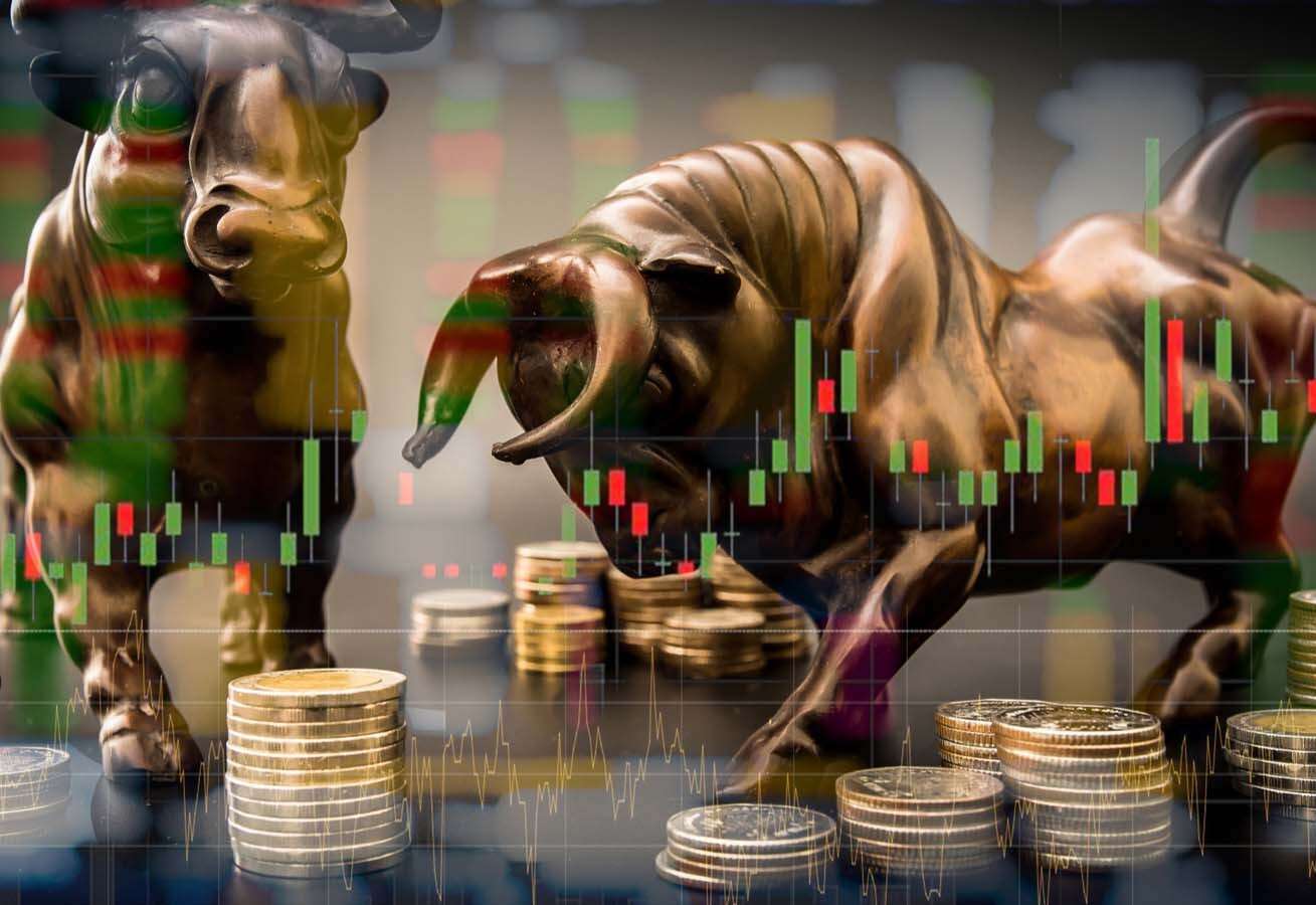 Intel öncülüğünde teknoloji rallisi S&P 500 ve Nasdaq'ı rekor seviyeye taşıdı