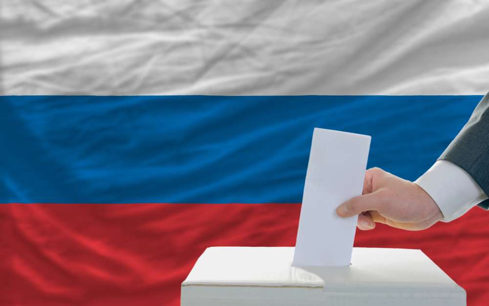 Rusya'da parlamento seçimlerine katılım yüksek; Putin'in partisi yüzde 57,83 ile önde
