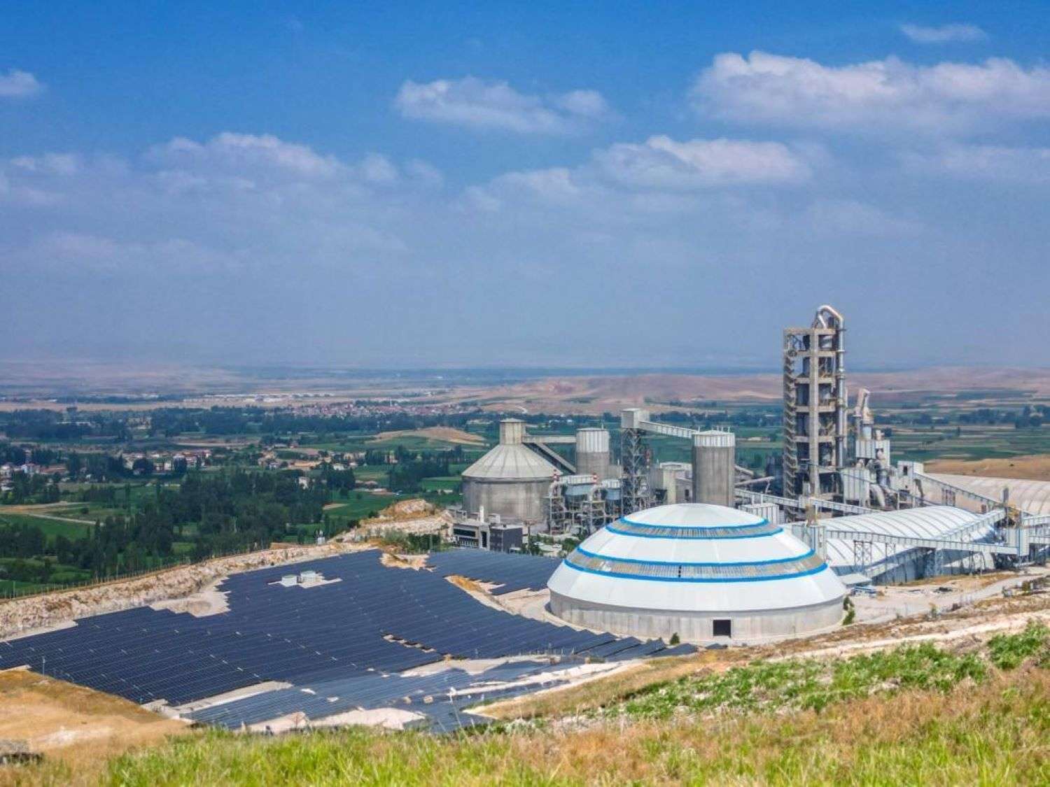 Afyon Çimento üçüncü çeyrekte karını artırdı