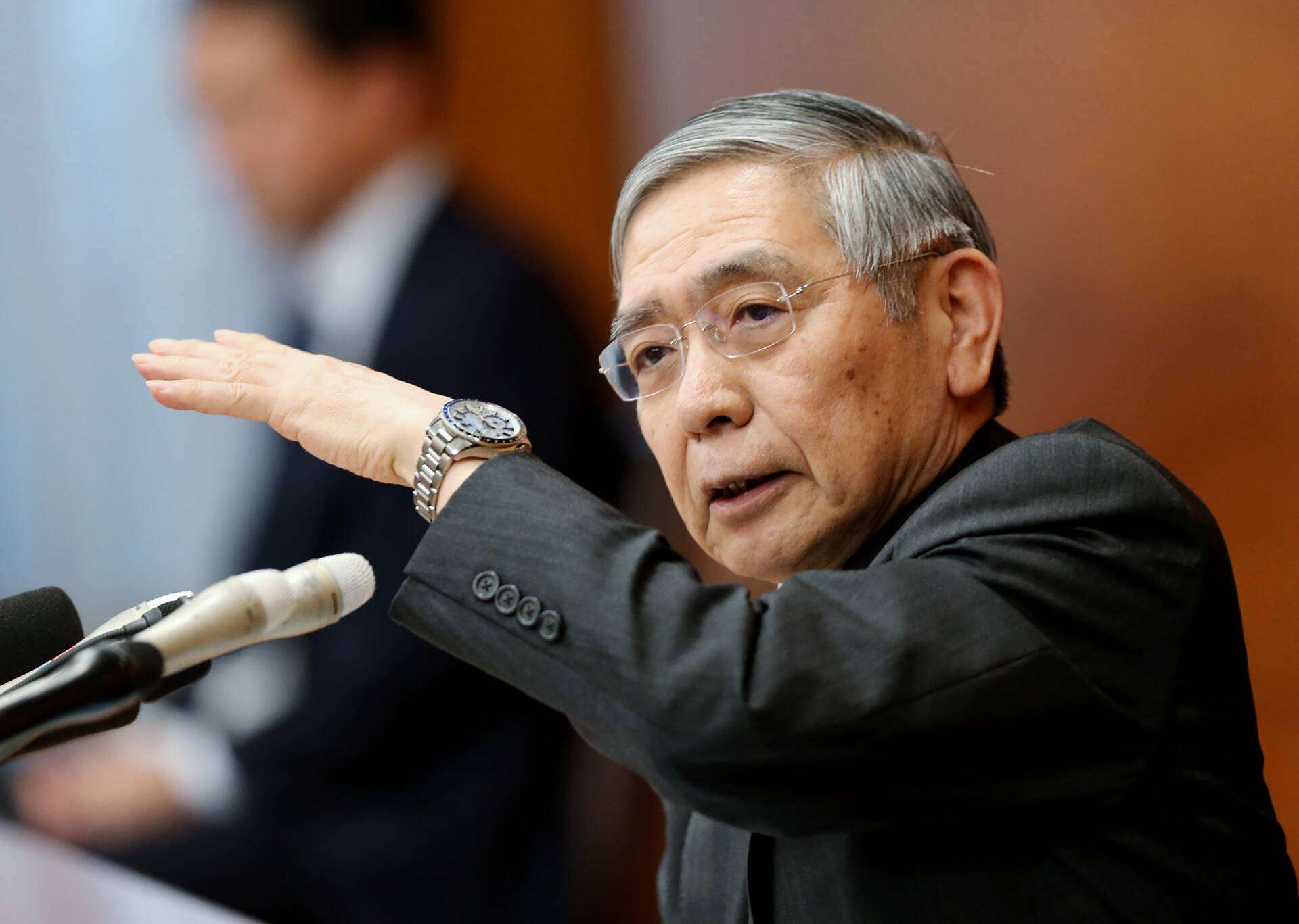 Kuroda: Japonya Merkez Bankası her toplantıda 25 baz puanlık faiz artışını değerlendirecektir
