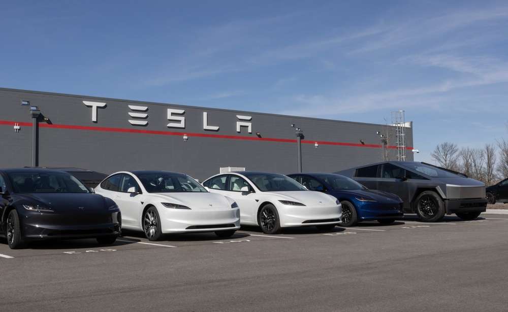 Çin'de elektrikli araç satışları yüzde 12 arttı, Tesla 95 bin aracı aştı