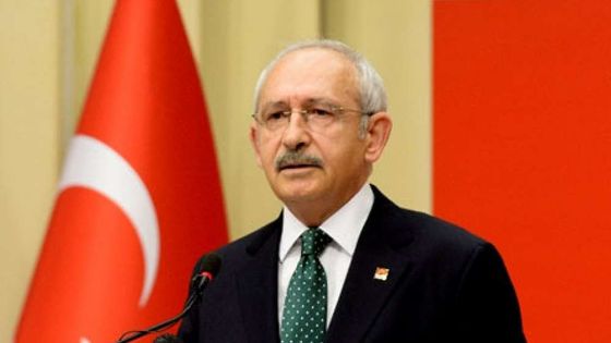 CHP'de 26 il başkanı görevden alındı