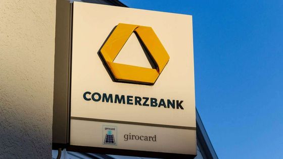 Commerzbank altın başta olmak üzere değerli metal fiyat tahminlerini düşürdü