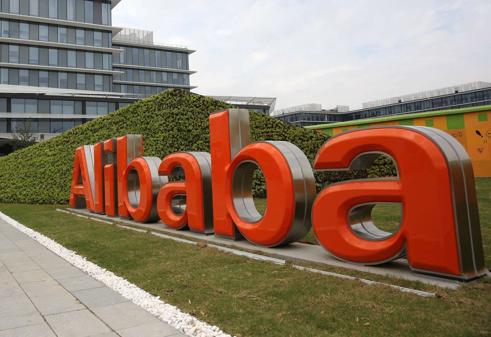 Alibaba hisseleri yüzde 8 yükseldi