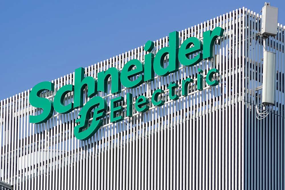 Schneider Electric'ten 20 milyar dolarlık dev satın alma hamlesi