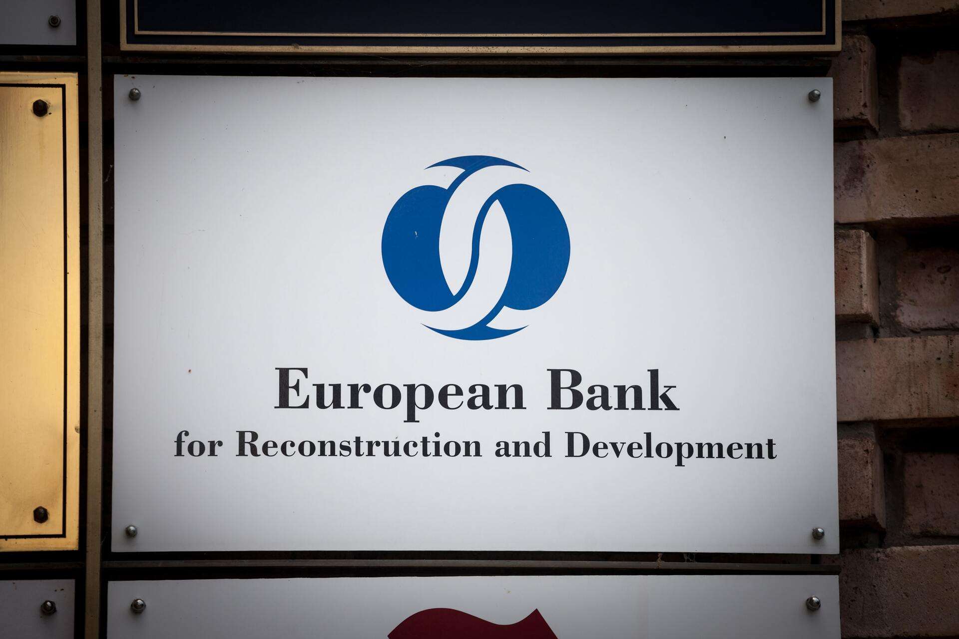 EBRD küresel şokların büyümeyi yavaşlattığını açıkladı: 2026 tahmini aşağı çekildi