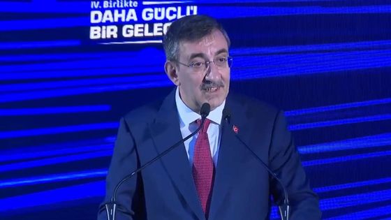 Cumhurbaşkanı Yardımcısı Yılmaz: Cari açığı gelecek yıl yüzde 2'nin altına taşımayı hedefliyoruz