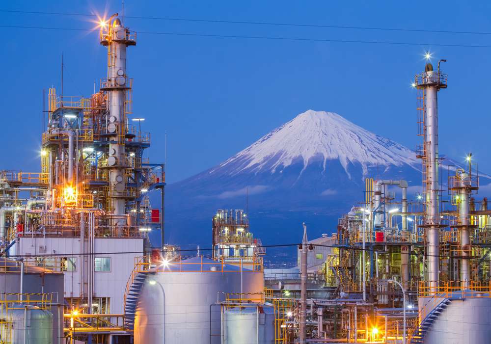 Japonya petrol rezervlerini yeniden kullanmayacak, Orta Doğu'ya bağımlılık tartışması sürüyor