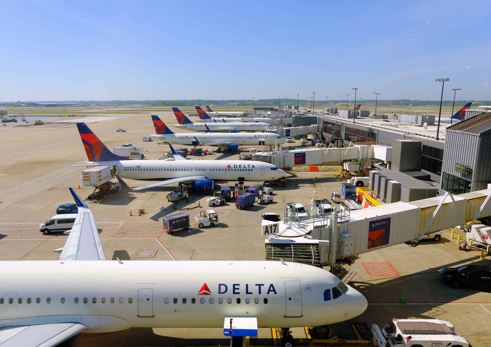 Delta Air Lines kar tahminini düşürdü: Yakıt maliyeti 6 milyar dolar artacak