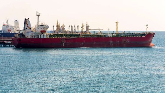İHA saldırısına uğrayan Novorossiysk'te petrol yüklemeleri yeniden başladı