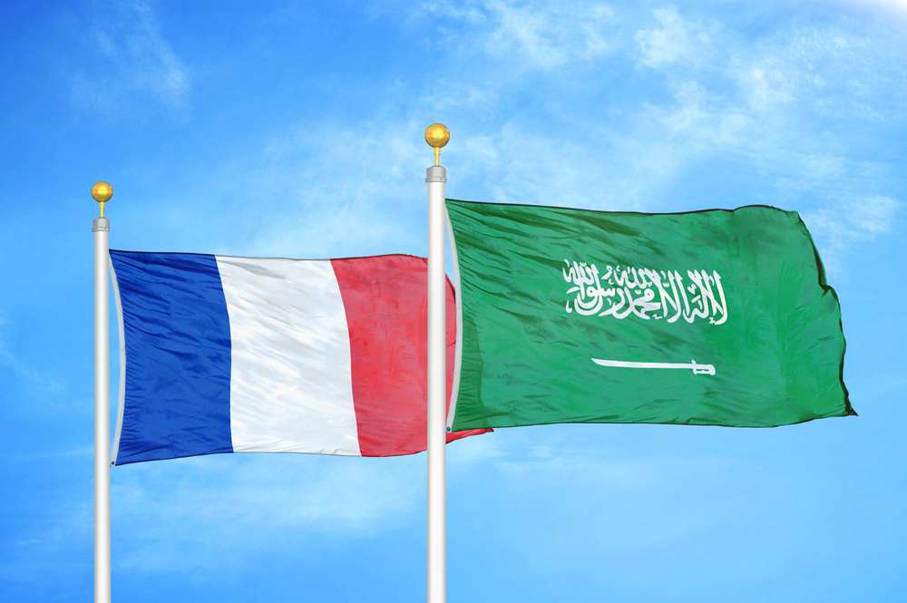 Husiler Riyad ve Aramco'yu hedef aldı: Fransa Yanbu'ya asker gönderecek