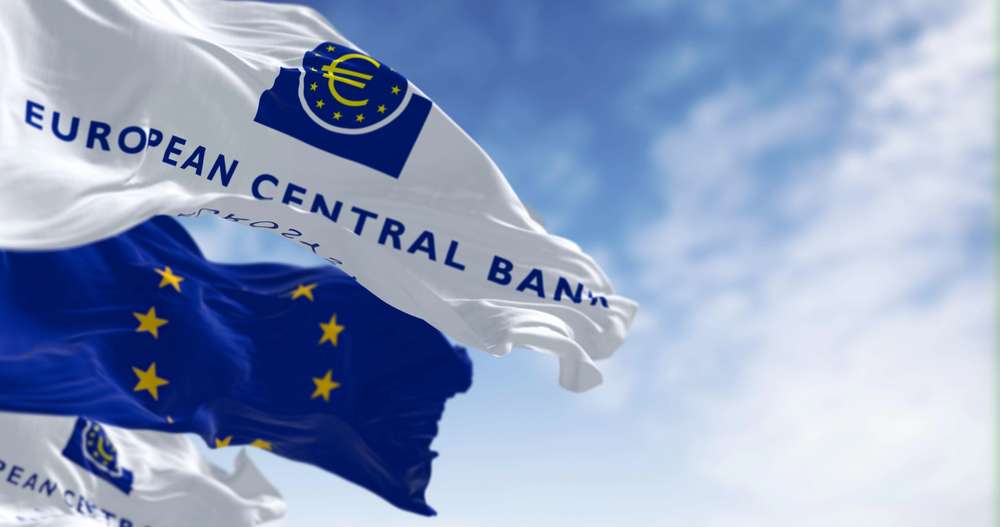 ECB/Simkus: Ekim ayında faiz için adım atılabilir