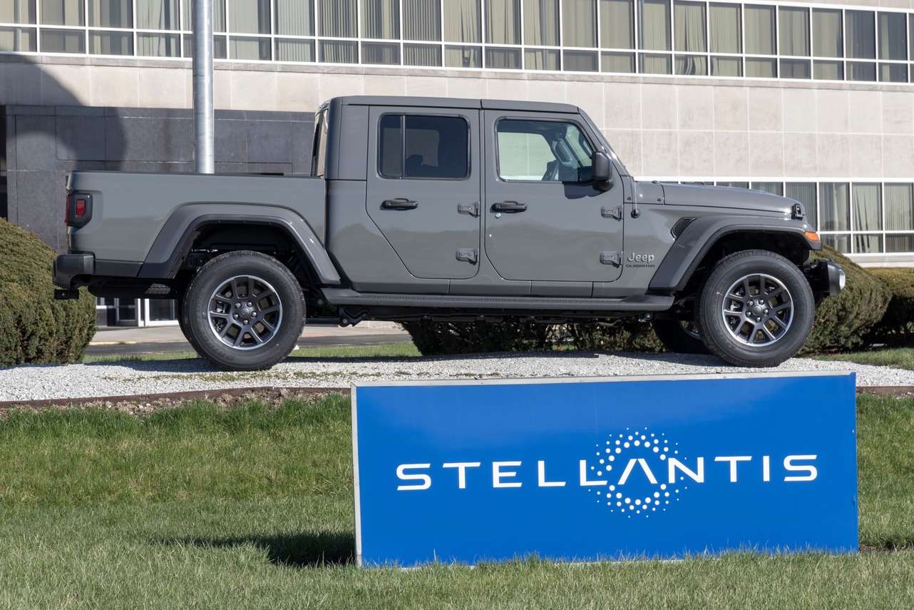 Stellantis'ten 1 milyondan fazla Jeep için yangın 
