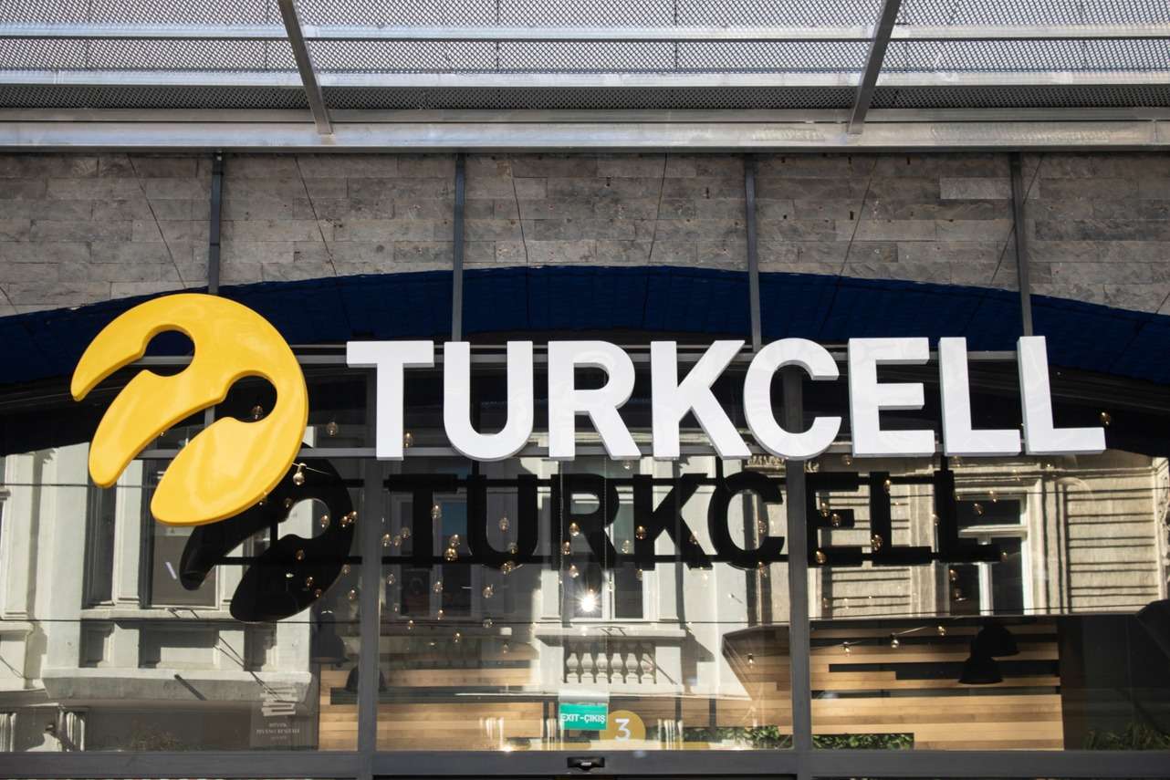 Fitch, Turkcell'in kredi notu görünümünü 