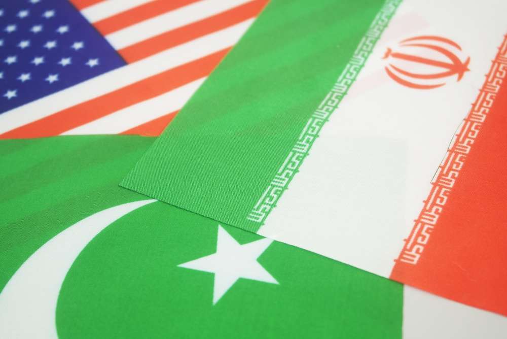 İran ve Pakistan dışişleri bakanları son gelişmeleri görüştü