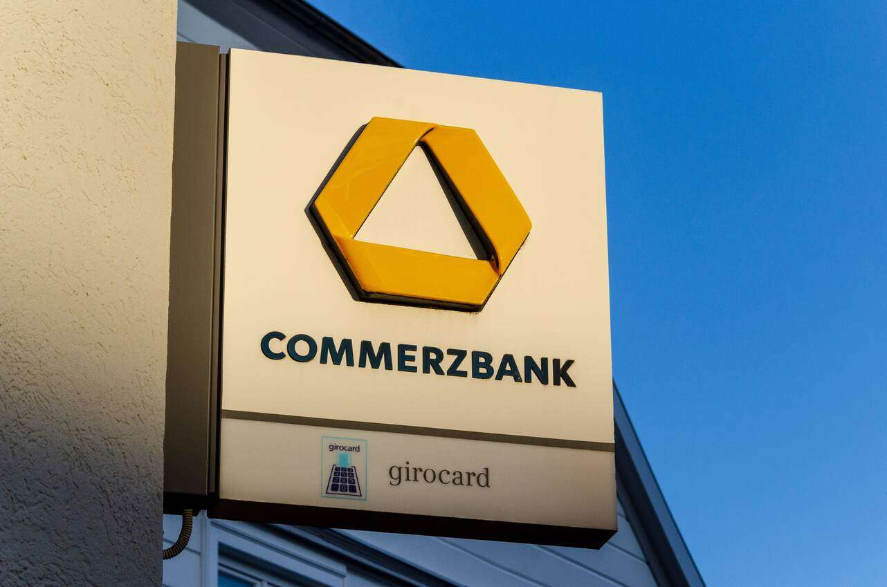 Commerzbank 3.000 kişiyi işten çıkaracak, yapay zekaya 600 milyon euro yatırım yapacak