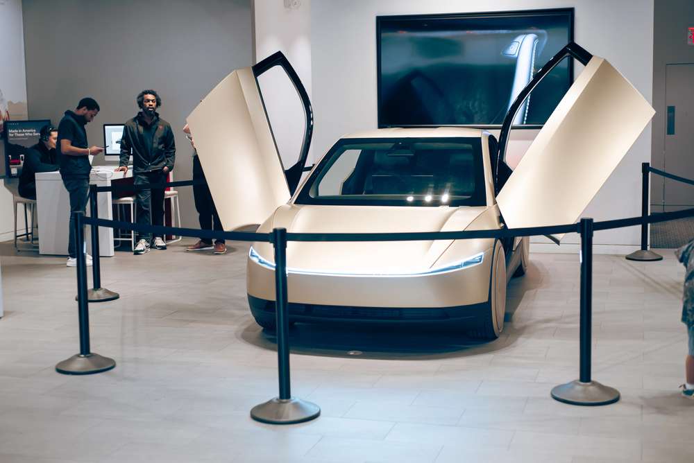 Tesla ve SpaceX hisselerinde güçlü yükseliş: Gözler Cybercab ve Starship'te