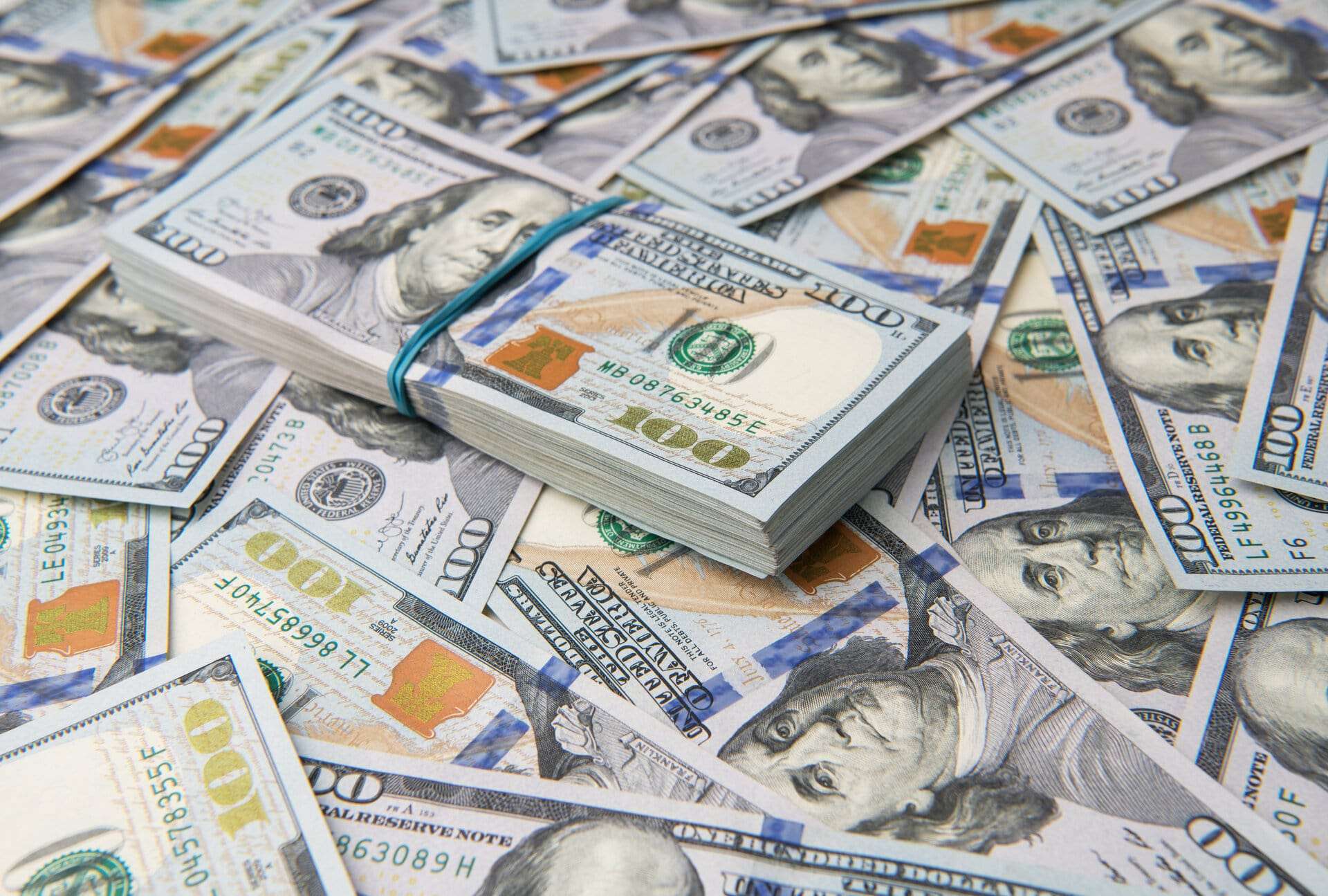 Şirketlerin döviz açığı 213 milyar dolara yükseldi