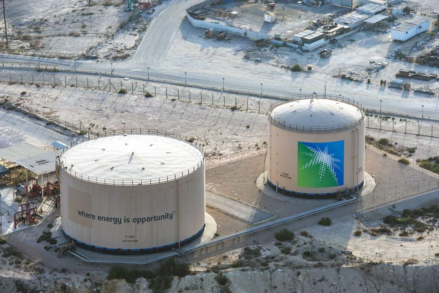 Husiler Cizan ve Yanbu’da Aramco tesislerini vurdu